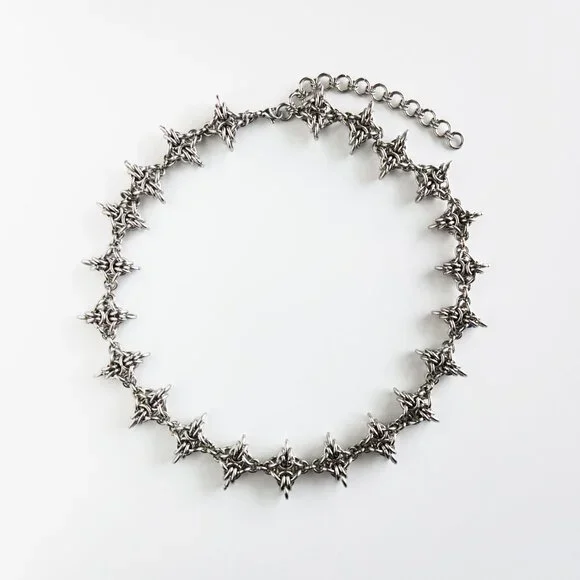Gothic silver spikes choker necklace with a small silver chain - Picture 5 of 9